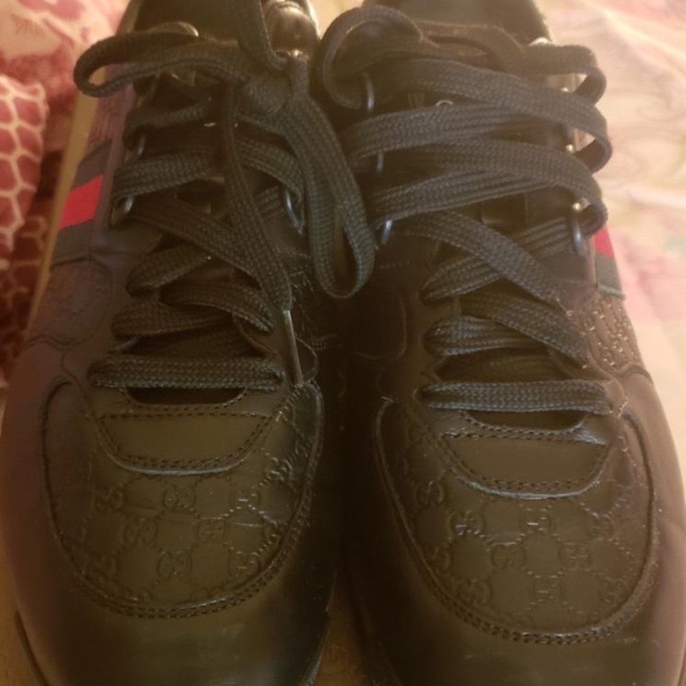 Gucci sneakers size 10